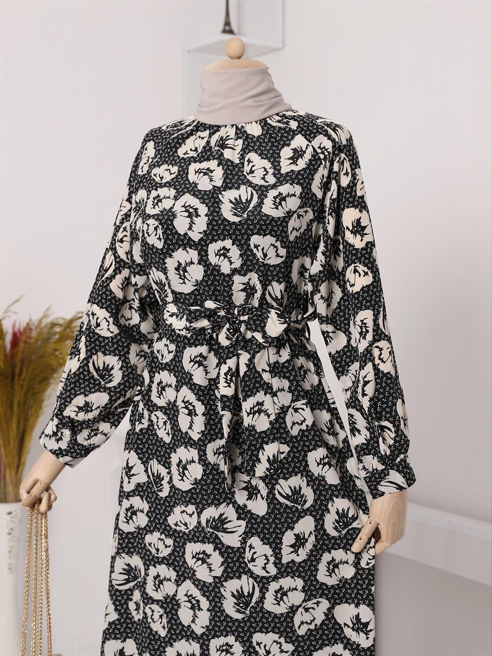 Çiçek Baskılı İçlik Takımlı Elbise -Siyah