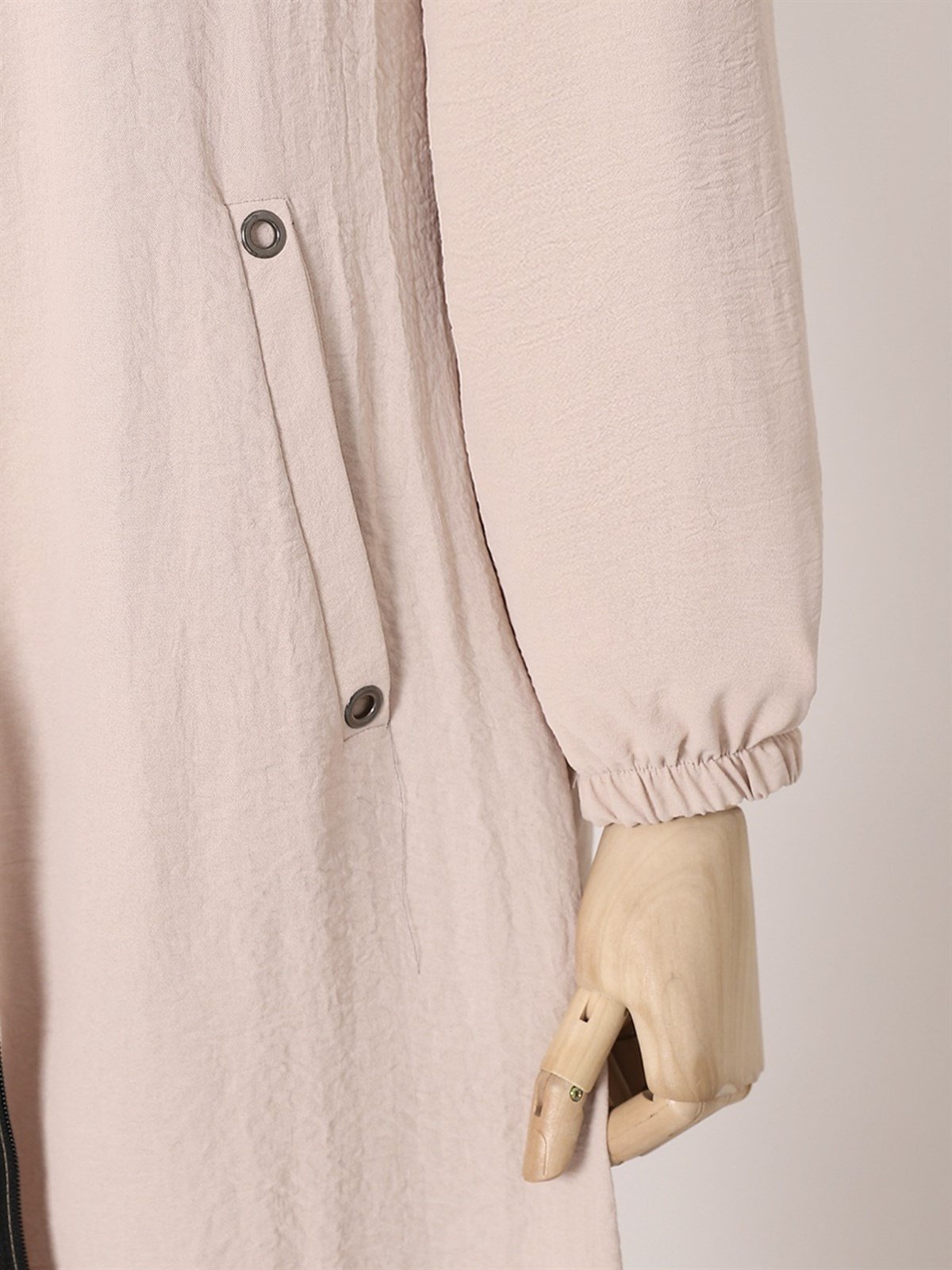 Kapşonlu Cepli Ayrobin Kap -Krem