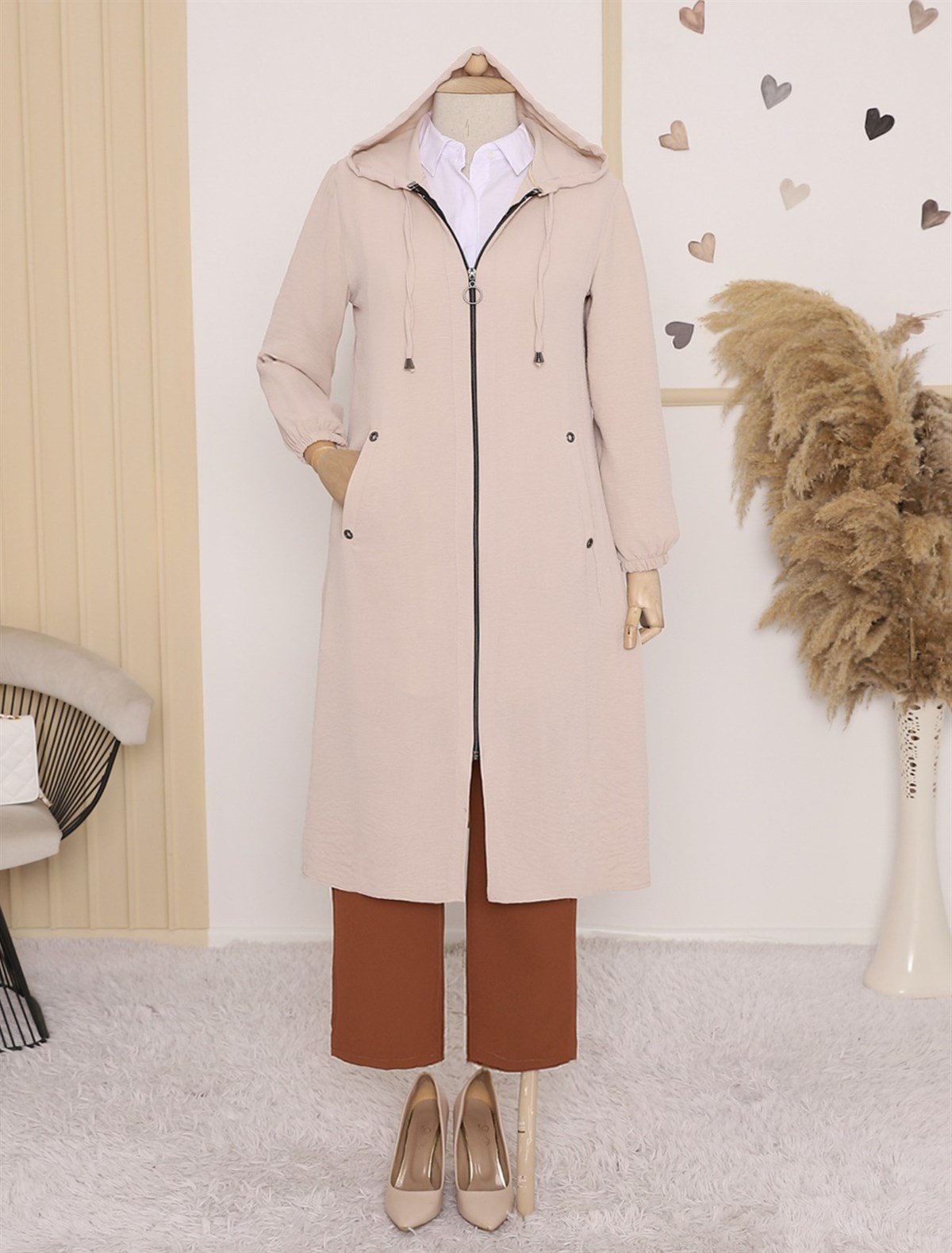 Kapşonlu Cepli Ayrobin Kap -Krem